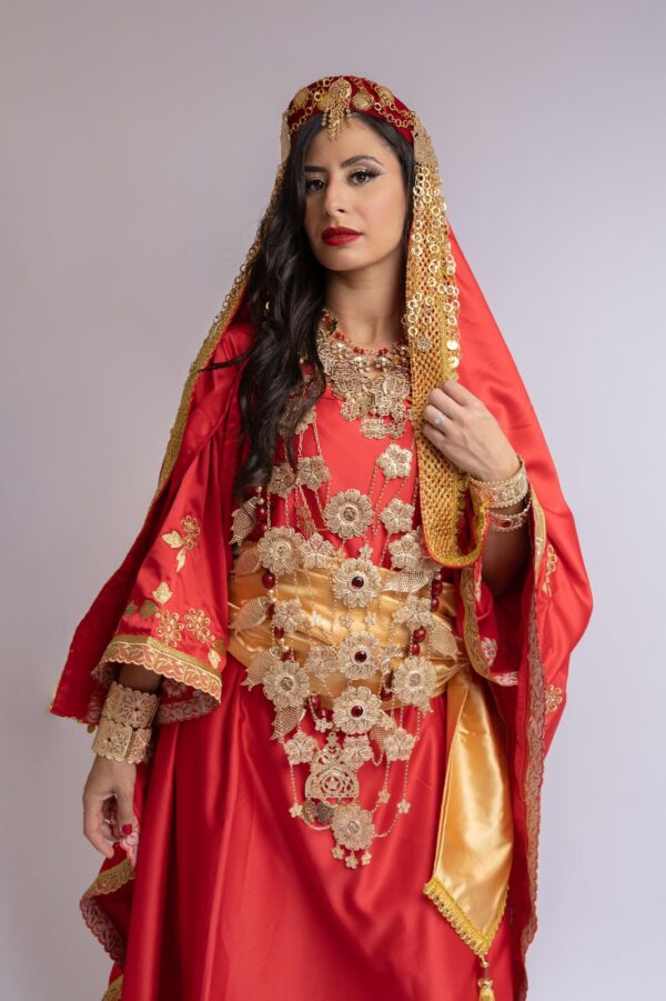 robe de mariée traditionnelle tunisienne à louer