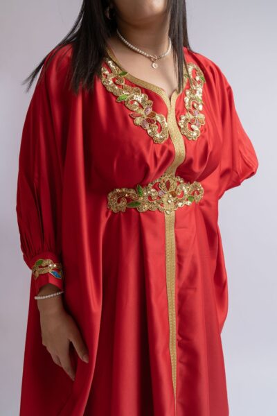 Maya rouge manches longues
